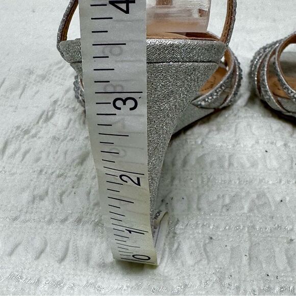 Badgley Mischka Sparkly Wedges- Size 6.5. - Picture 9 of 16